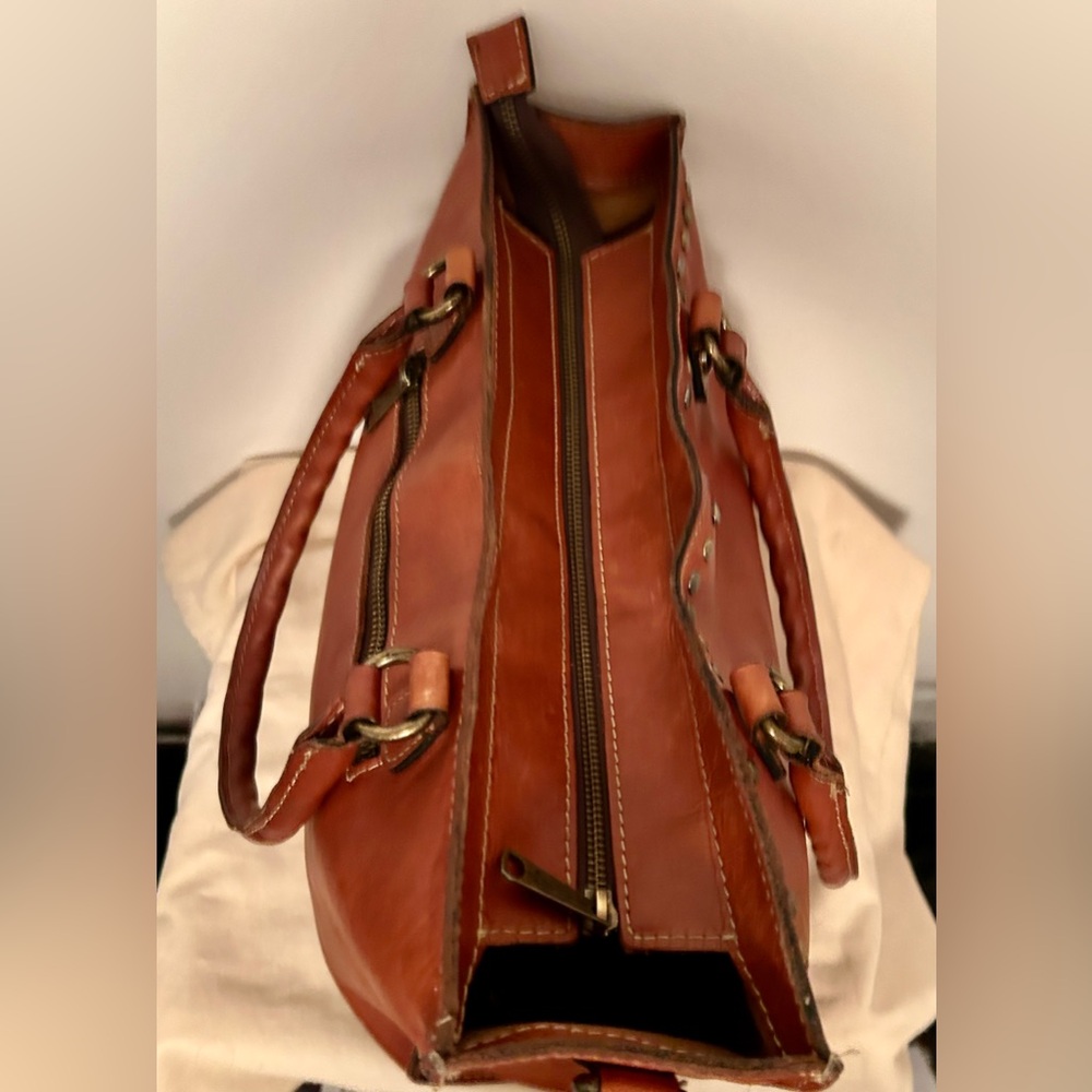 Patricia Nash Zancona
Tote Leather Hand Bag 100% Full-Grain Leather.  Vintage - Picture 6 of 8